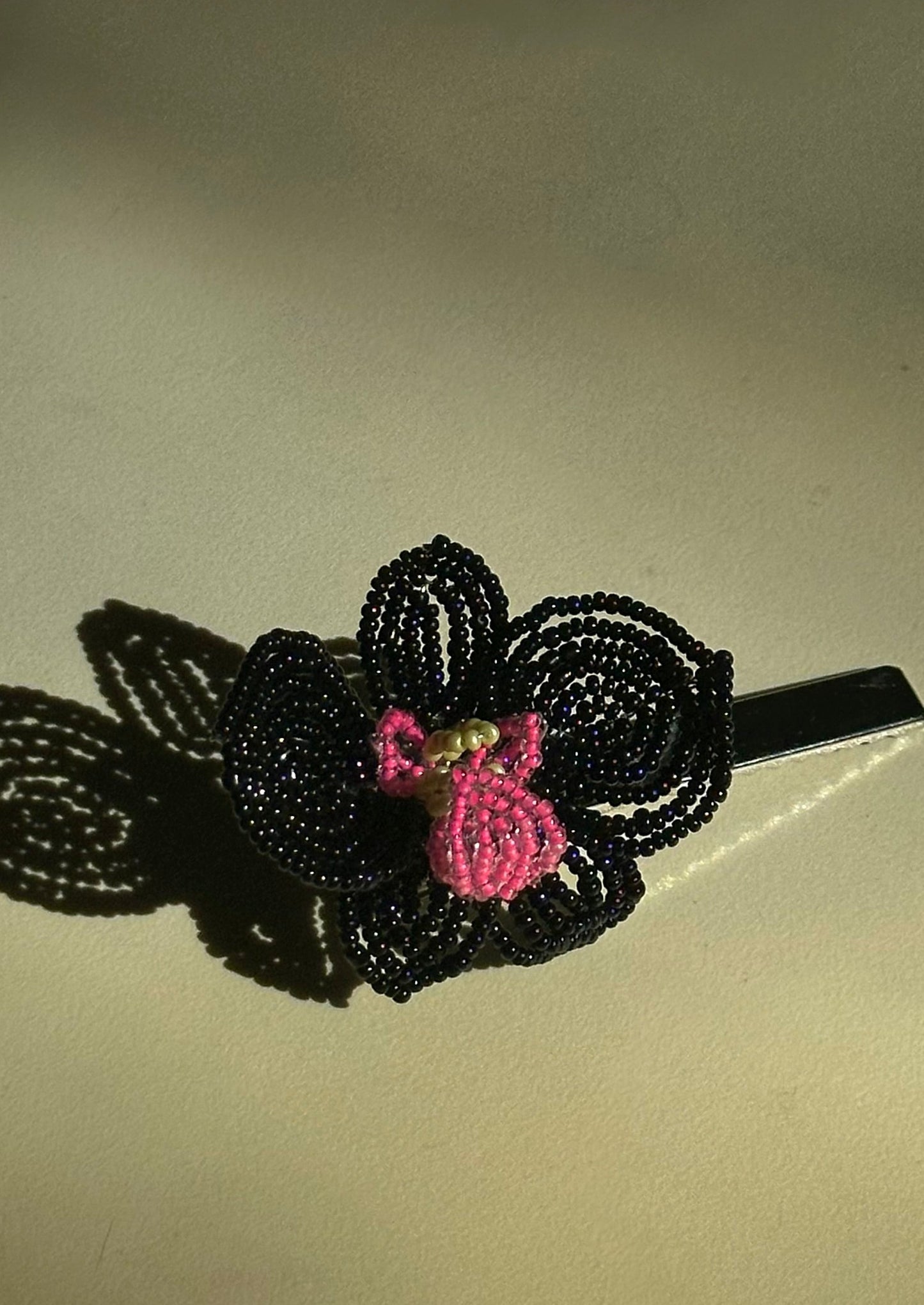 mini orchid clip