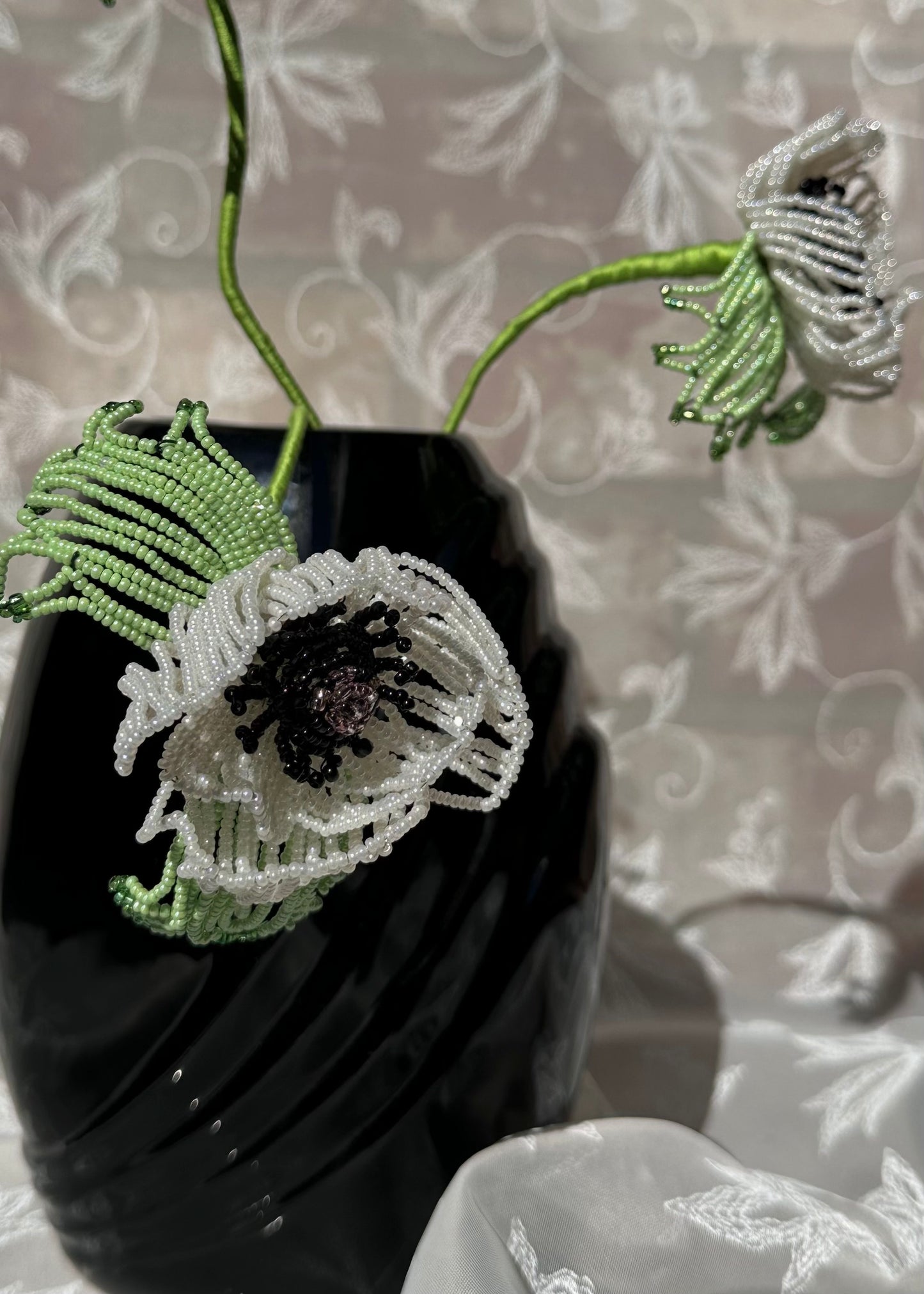 white anemone trio
