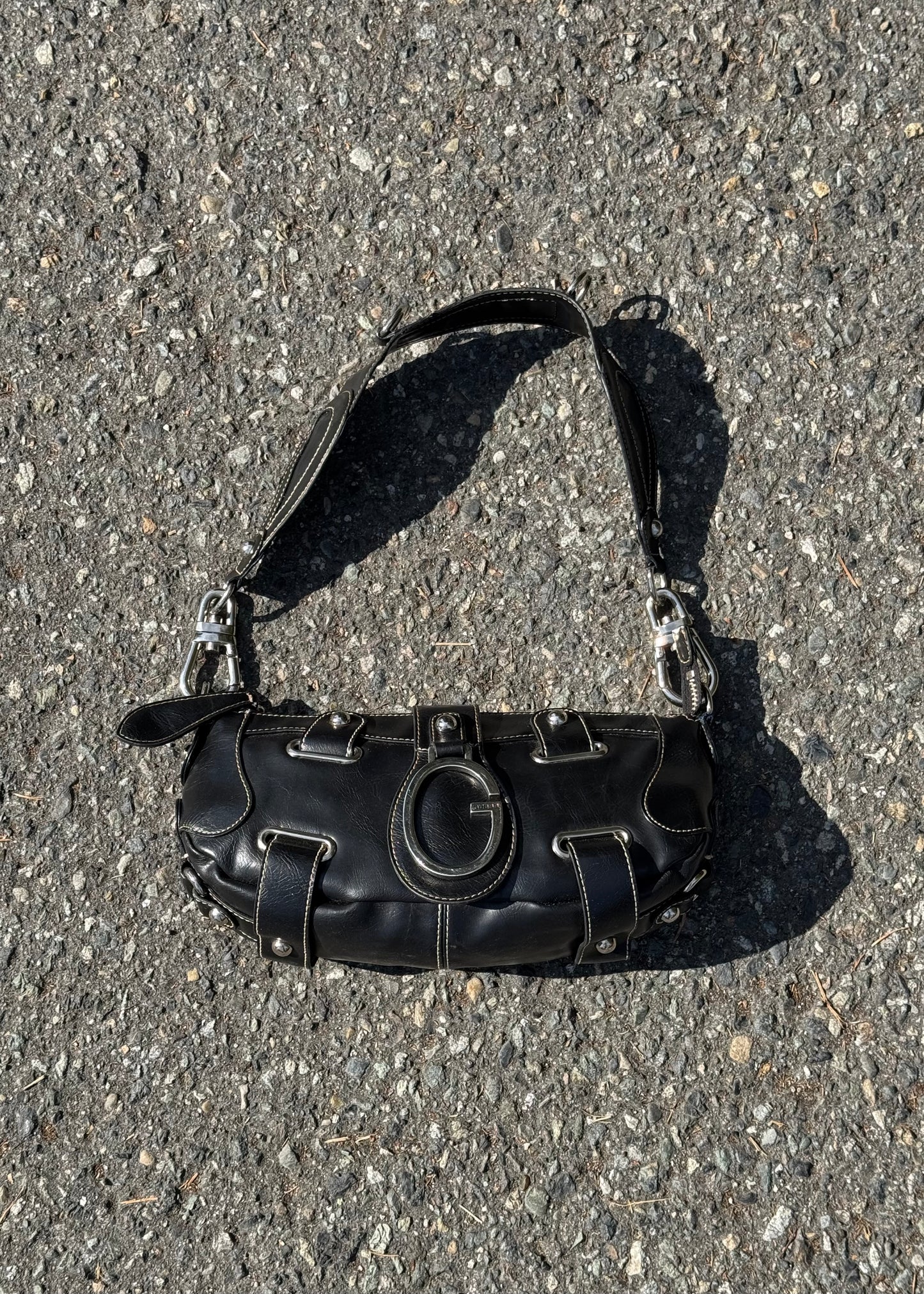 guess shoulder bag
