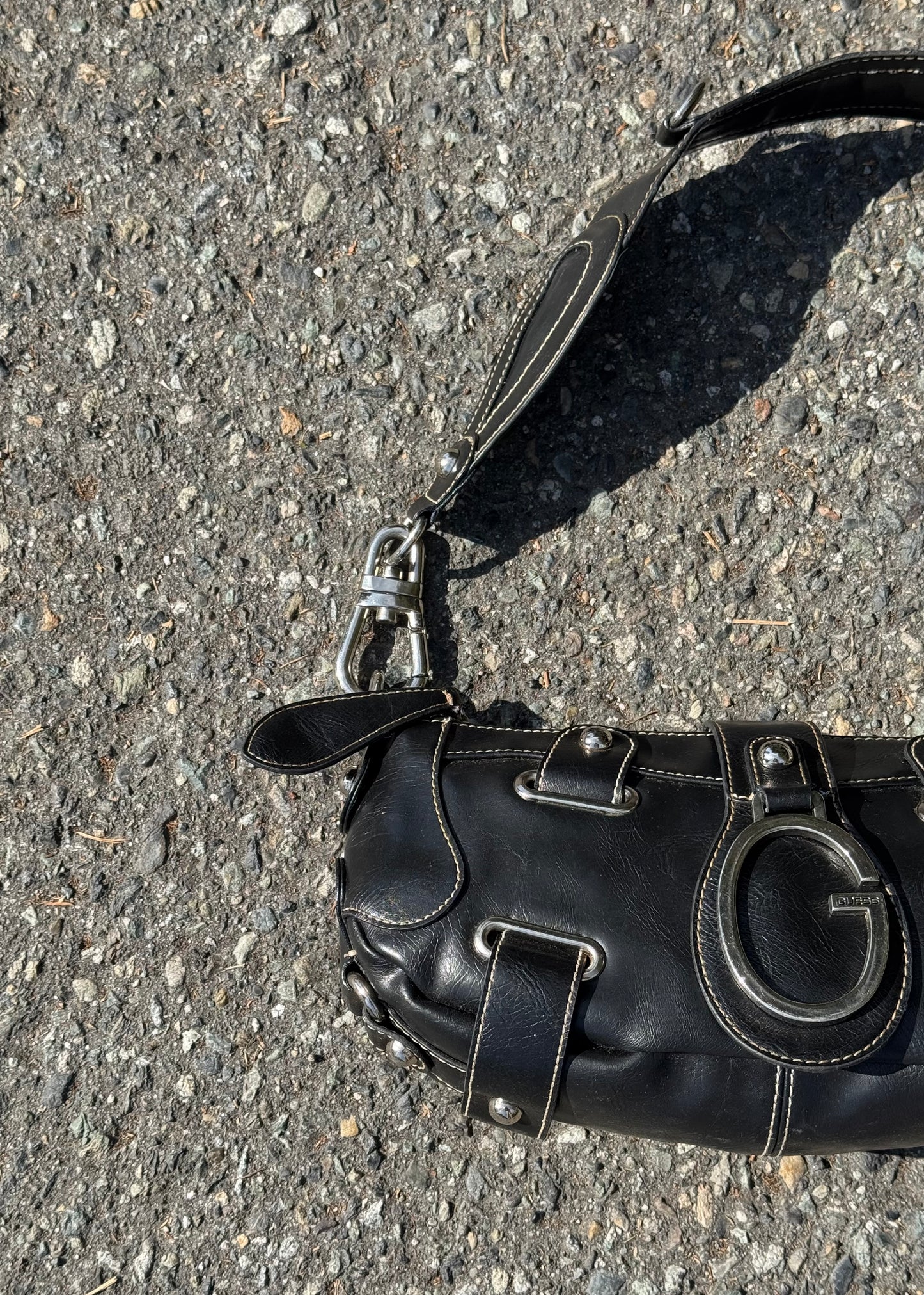 guess shoulder bag