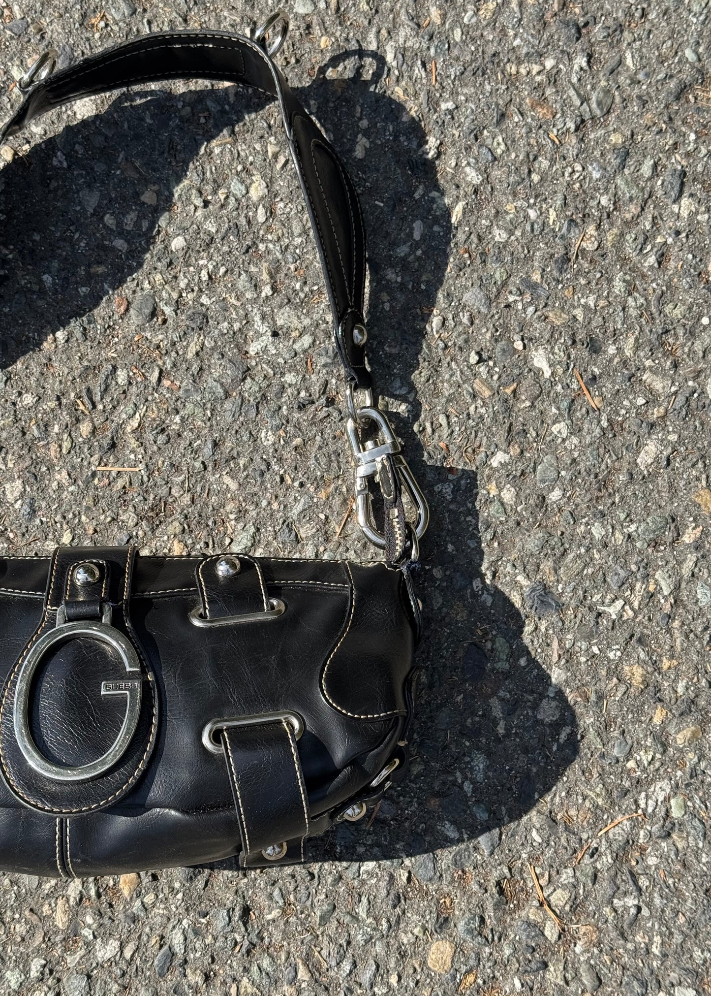 guess shoulder bag