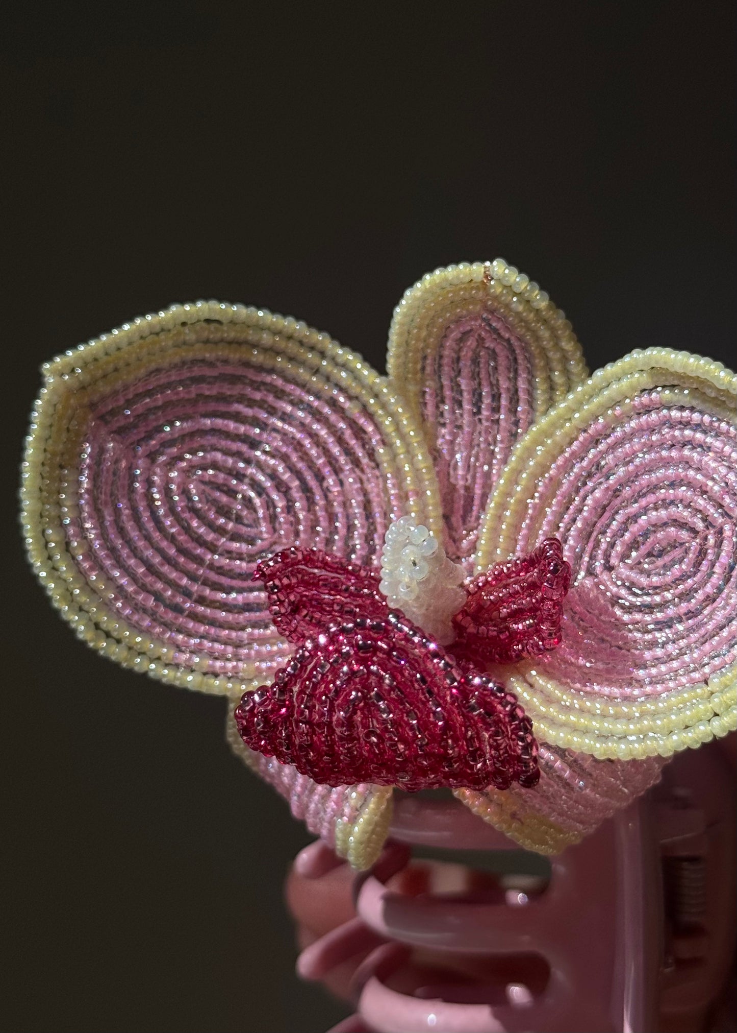 pink gradient orchid clip