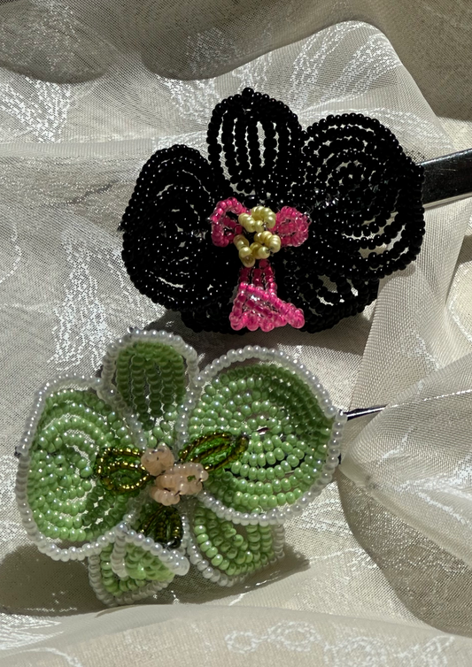 mini orchid clip