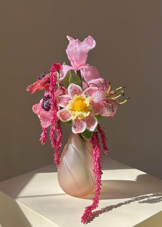 monochrome pink bouquet