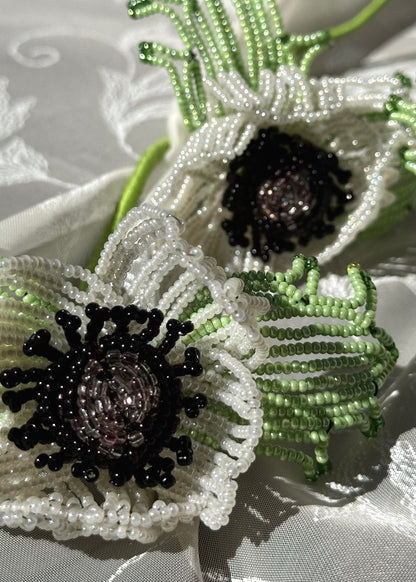 white anemone trio